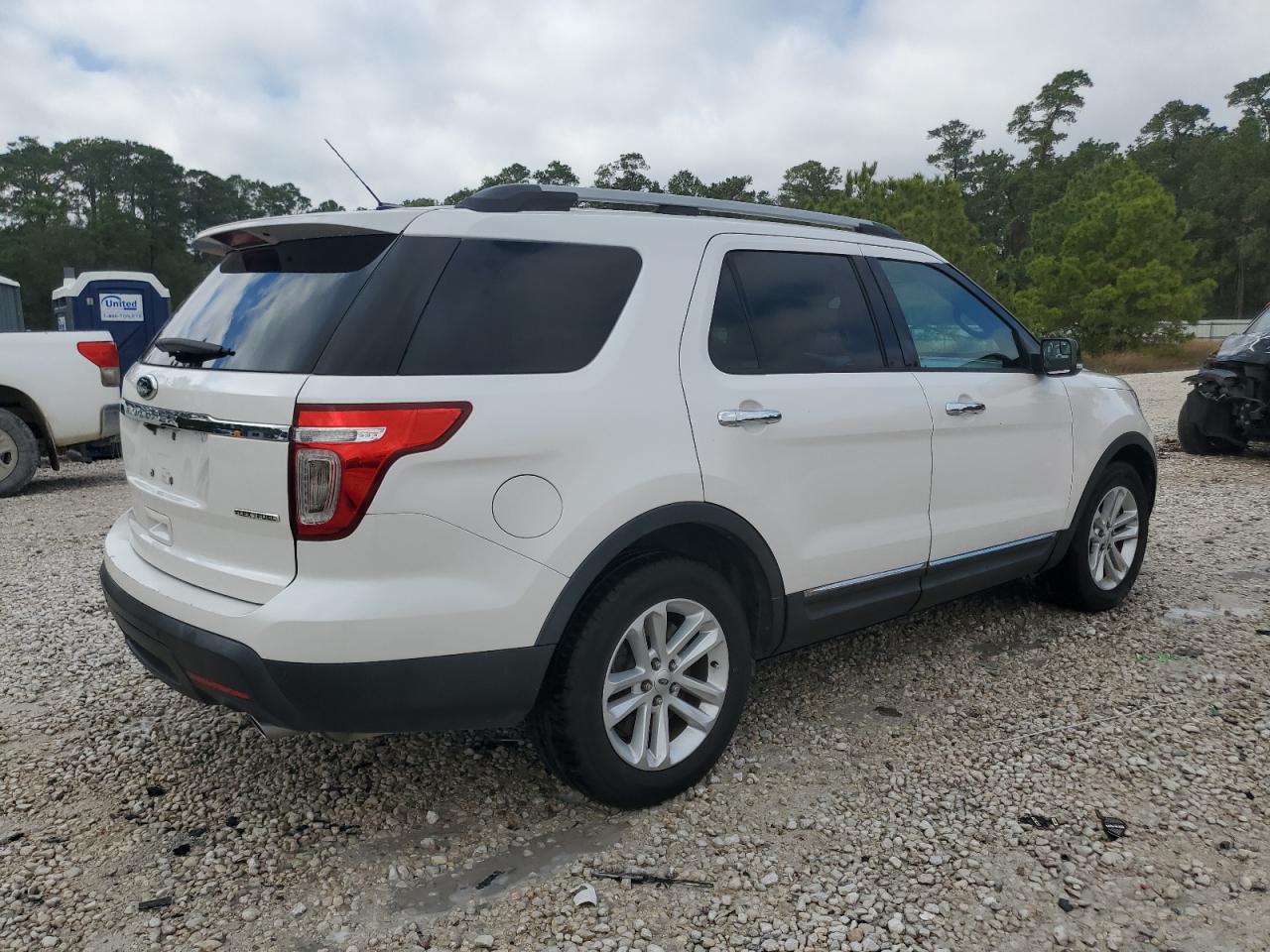 VIN 1FM5K7D80DGB24609 2013 FORD EXPLORER no.3