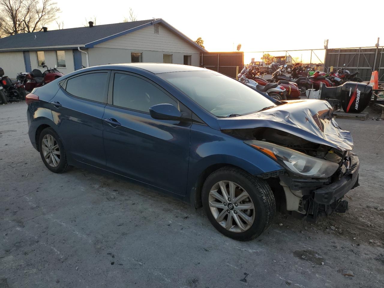 VIN KMHDH4AE0FU360734 2015 HYUNDAI ELANTRA no.4