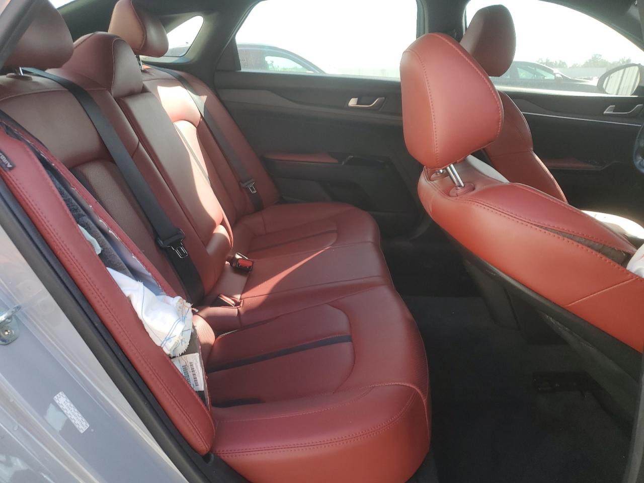 2023 Kia K5 - Image 10