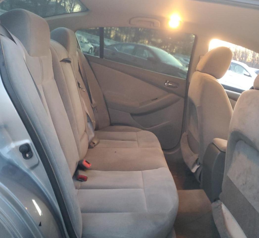 2008 Nissan Altima - Image 10