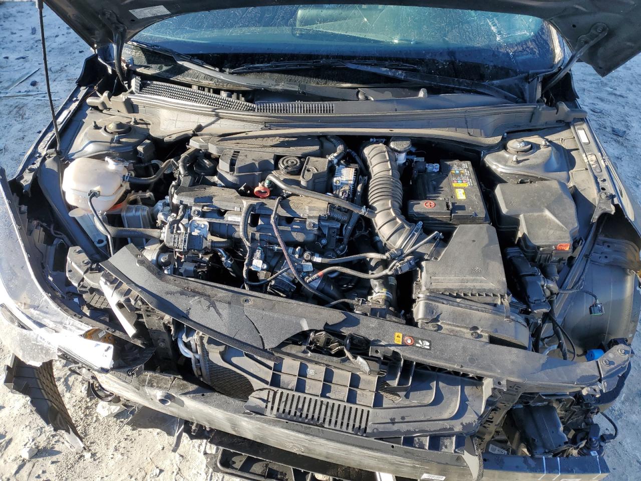 2023 Hyundai Elantra - Image 13