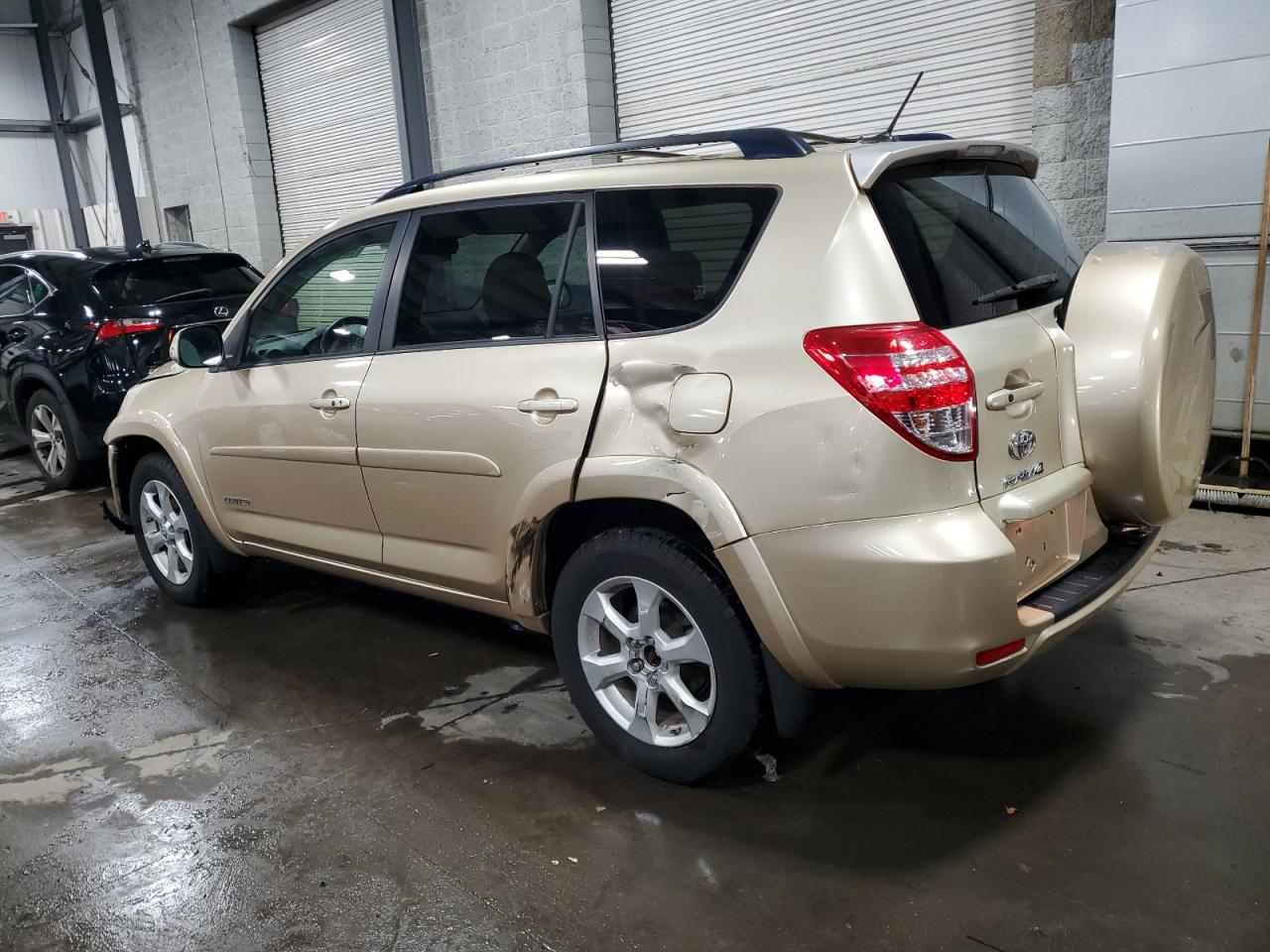 2011 Toyota RAV 4 - Image 2