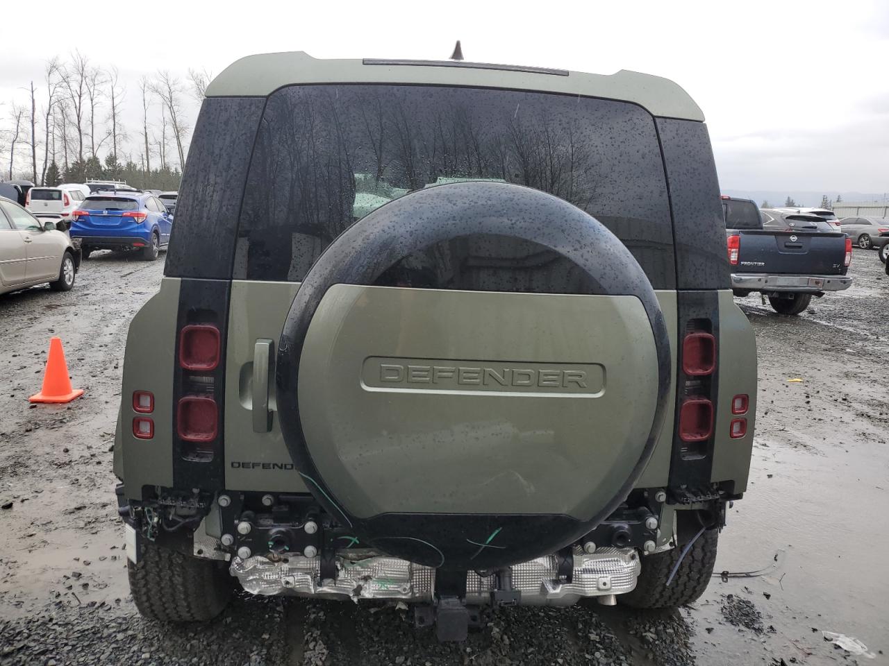 2024 Land Rover Defender - Image 6