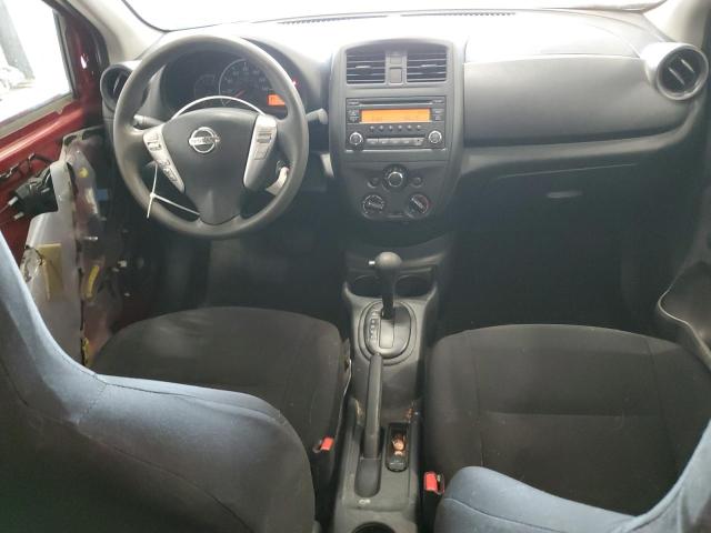  NISSAN VERSA 2015 Czerwony