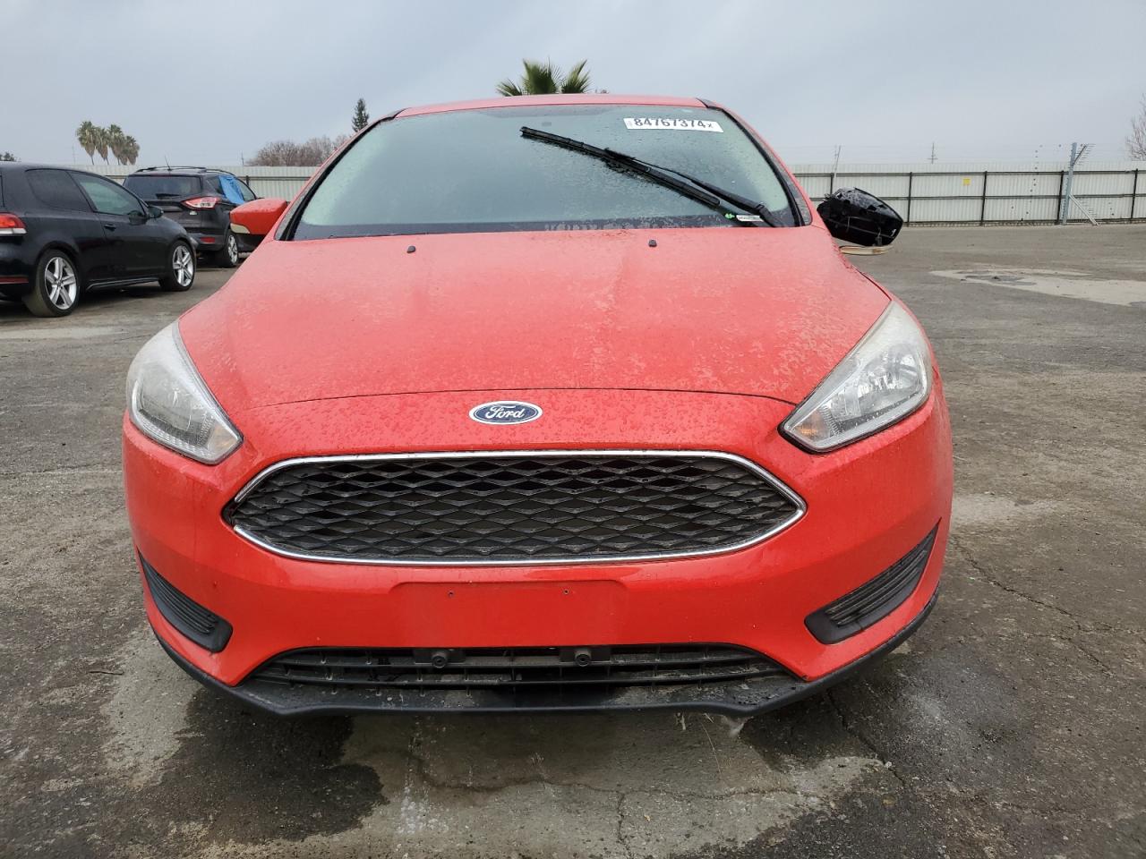 VIN 1FADP3F21HL300296 2017 FORD FOCUS no.5