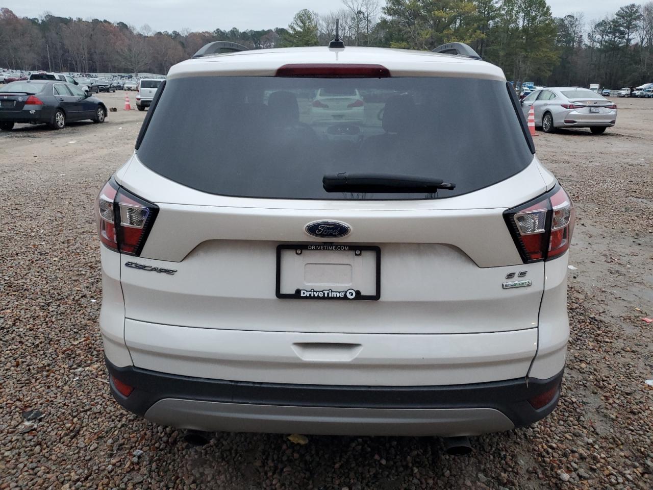 VIN 1FMCU0GD2JUB70831 2018 FORD ESCAPE no.6