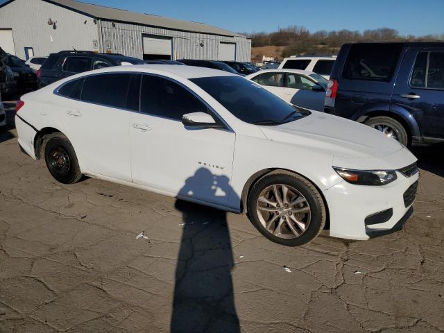 Sedans CHEVROLET MALIBU 2017 White