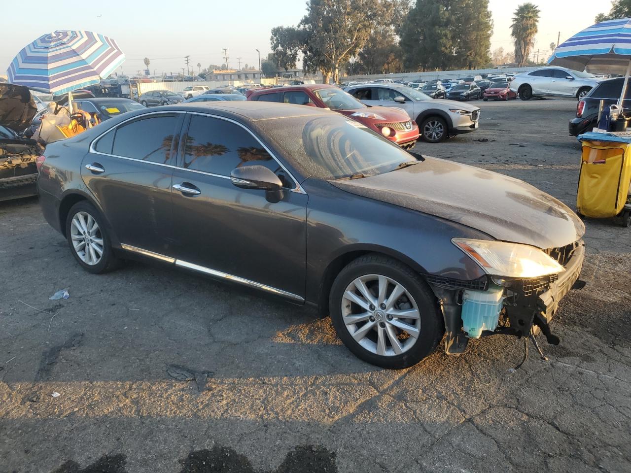 2011 Lexus ES - Image 4