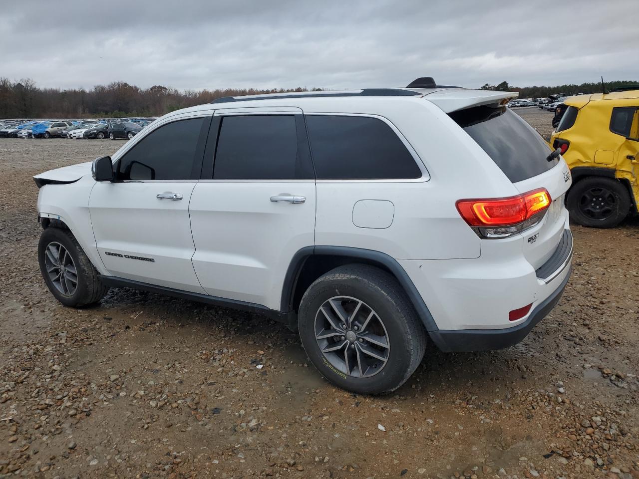 1C4RJEBG5HC696621 2017 JEEP GRAND CHEROKEE - Image 2