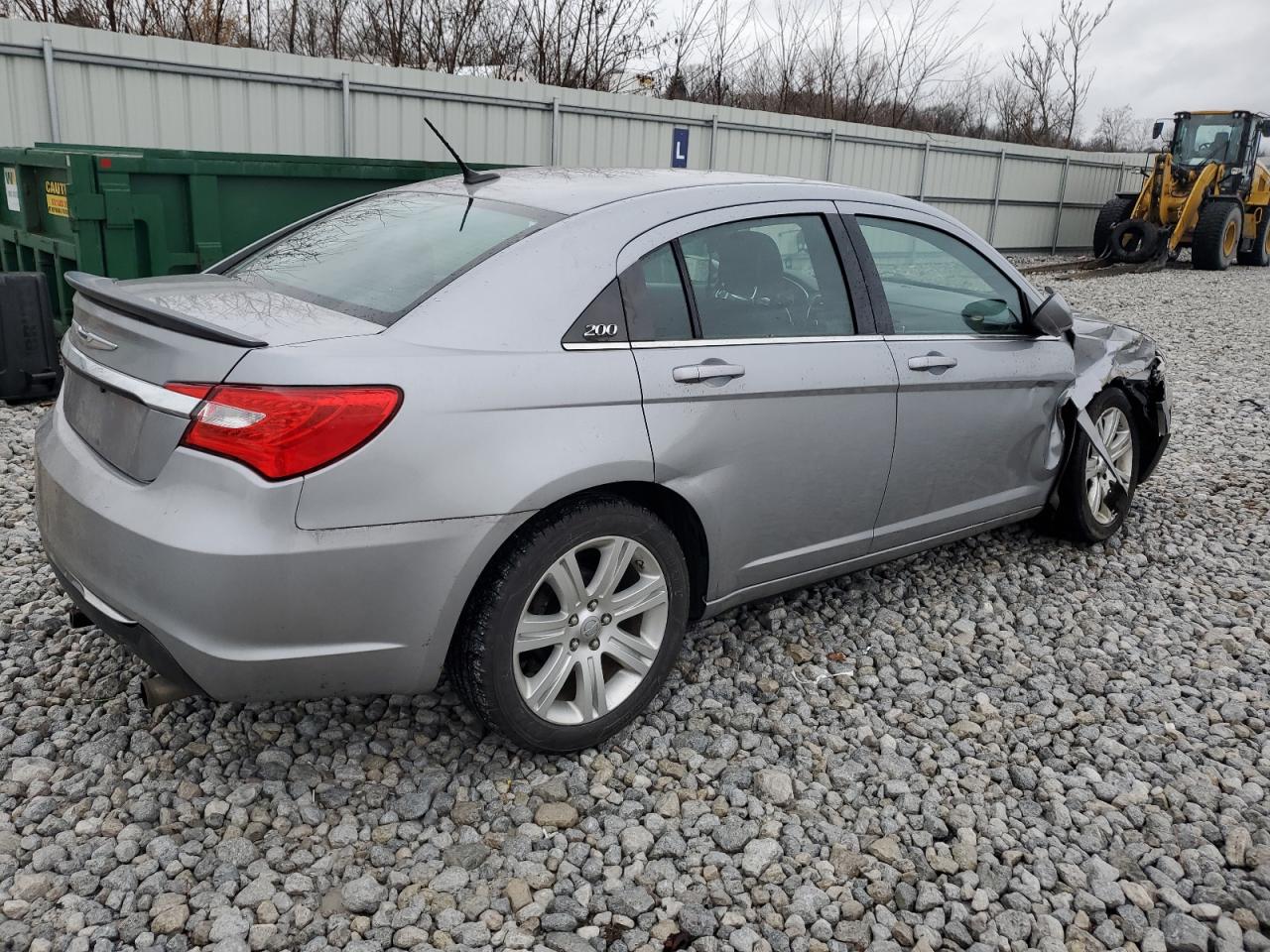 VIN 1C3CCBBB1DN693690 2013 CHRYSLER 200 no.3