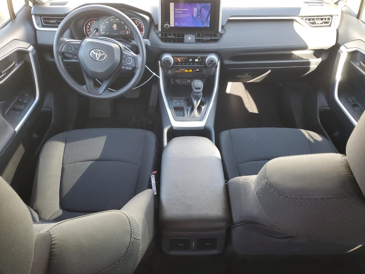 2023 Toyota RAV 4 - Image 8