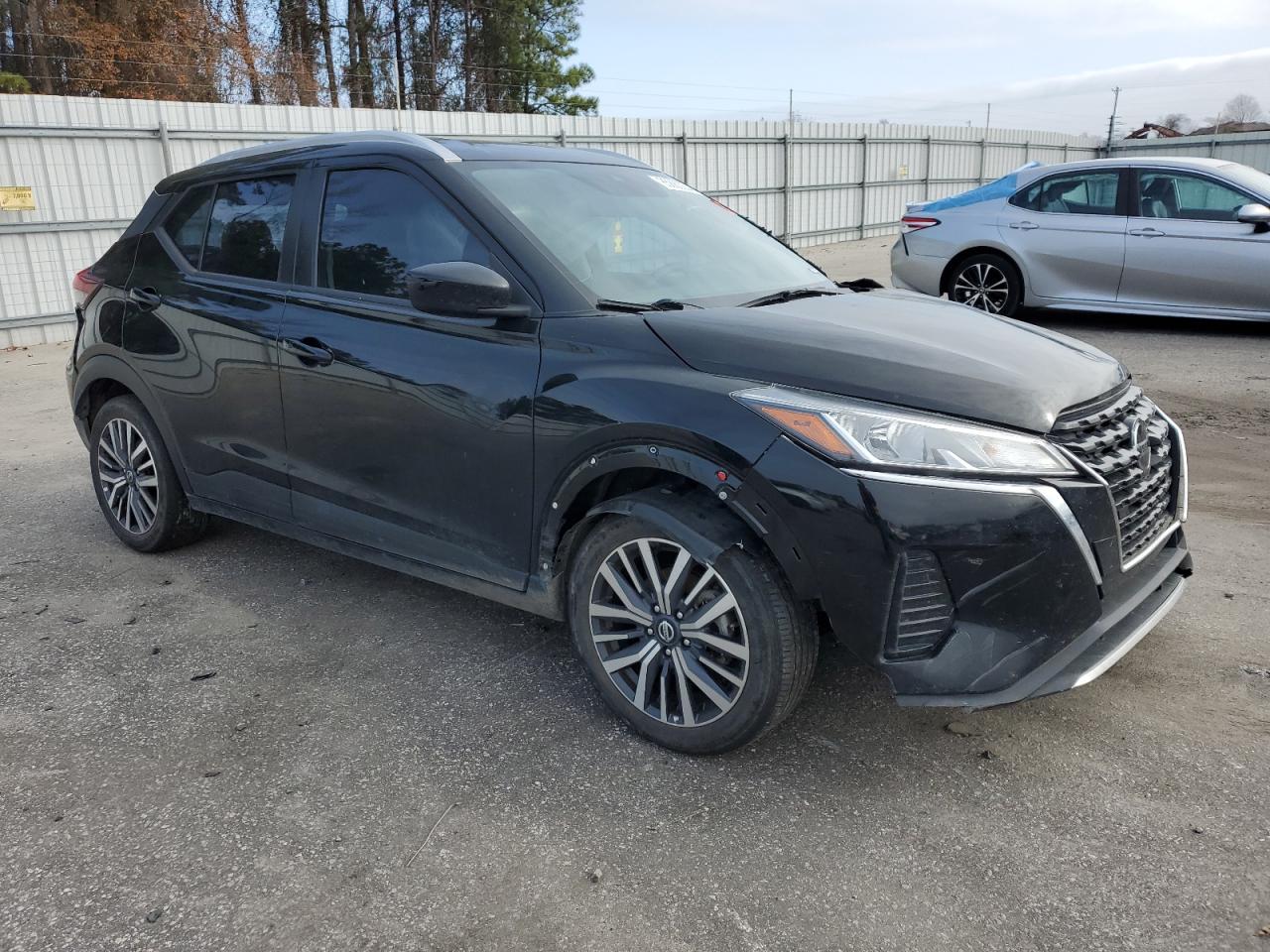 2021 Nissan Kicks - Image 4