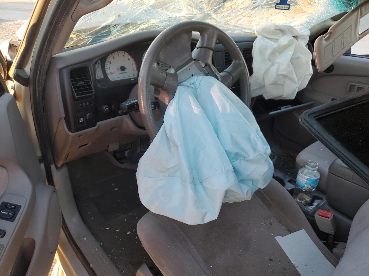 2002 Toyota Tacoma - Image 8