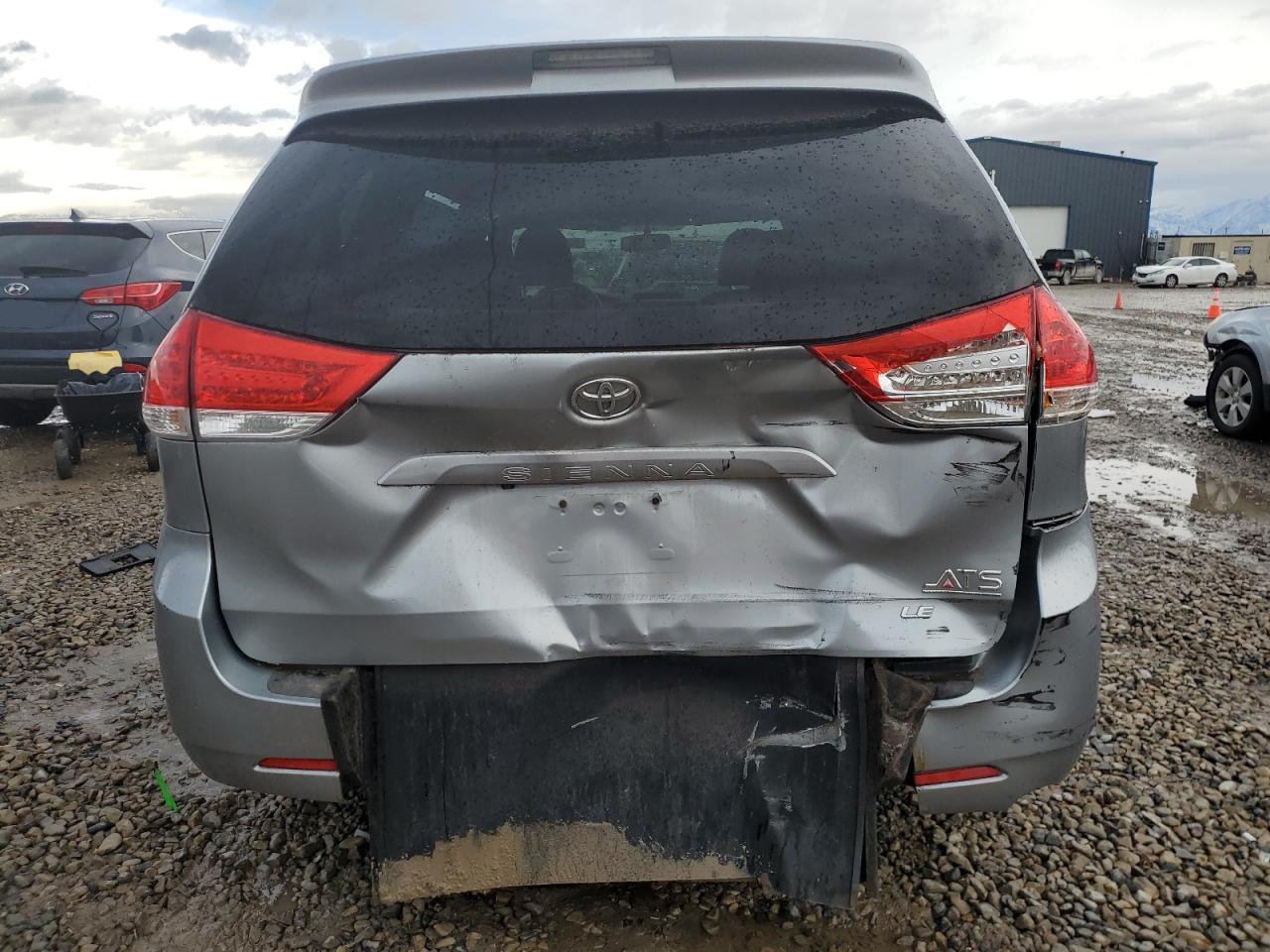 2011 Toyota Sienna Le VIN: 5TDKK3DC2BS169381 Lot: 86592064