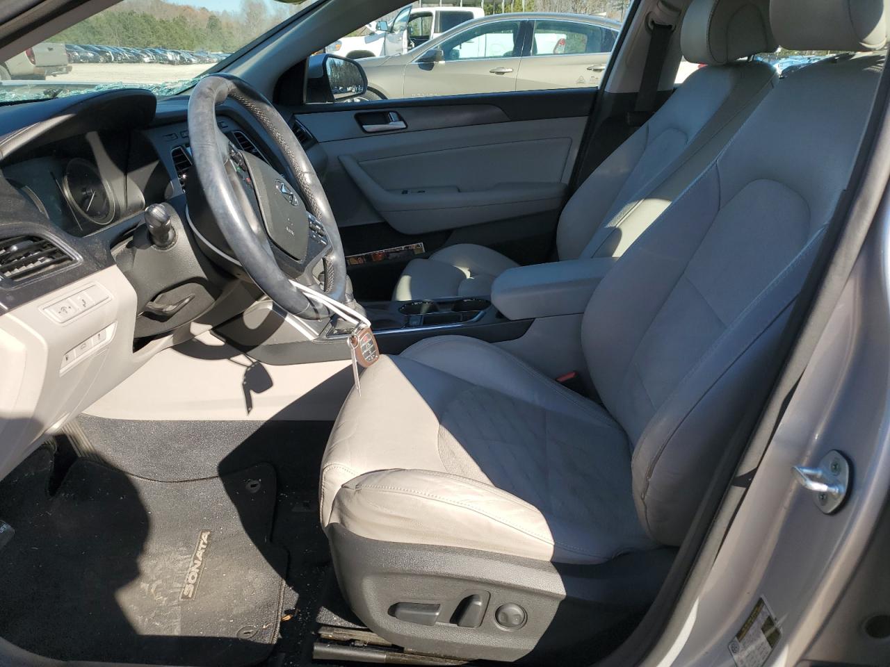 2015 Hyundai Sonata - Image 7