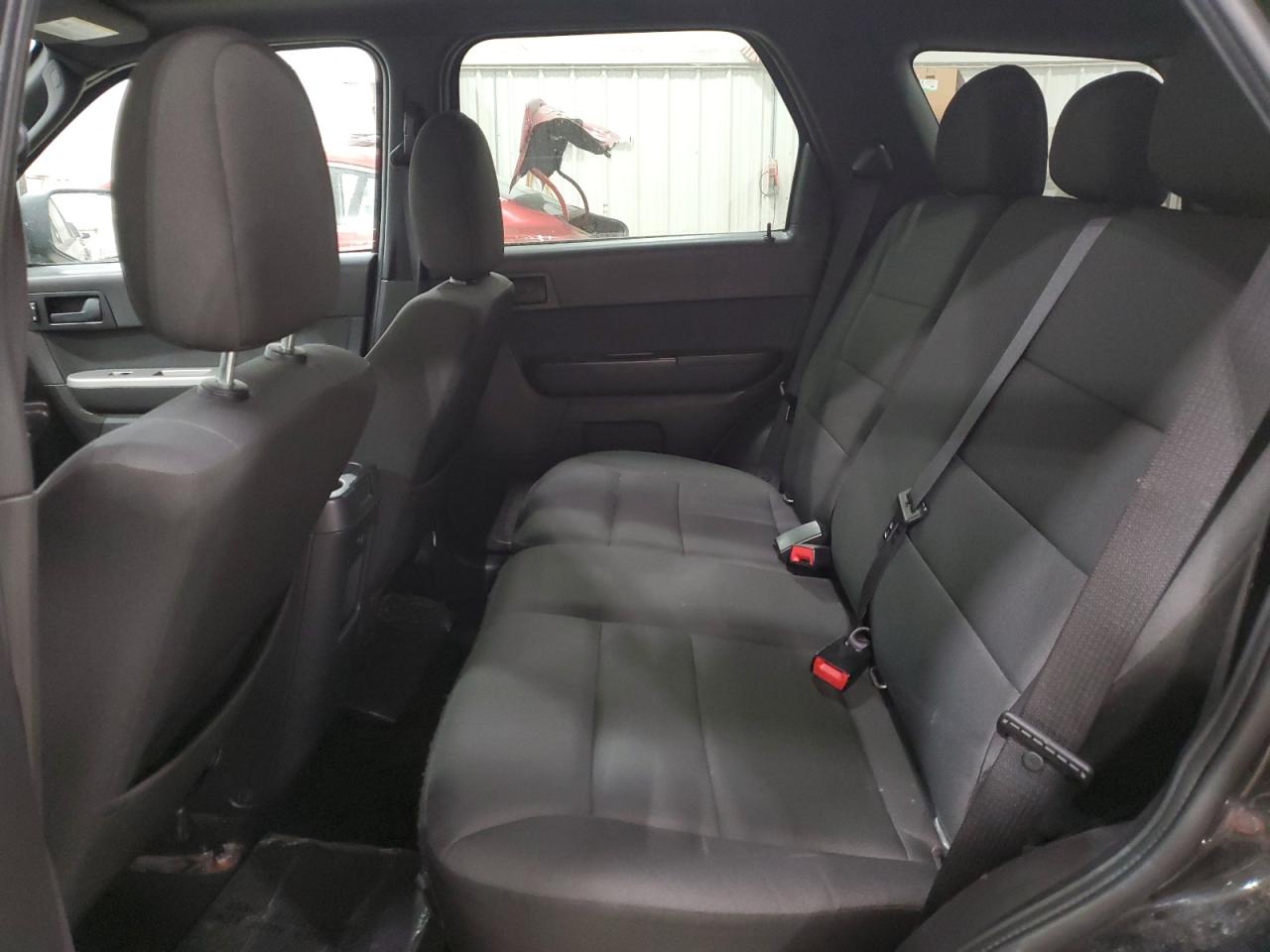 2011 Ford Escape - Image 11