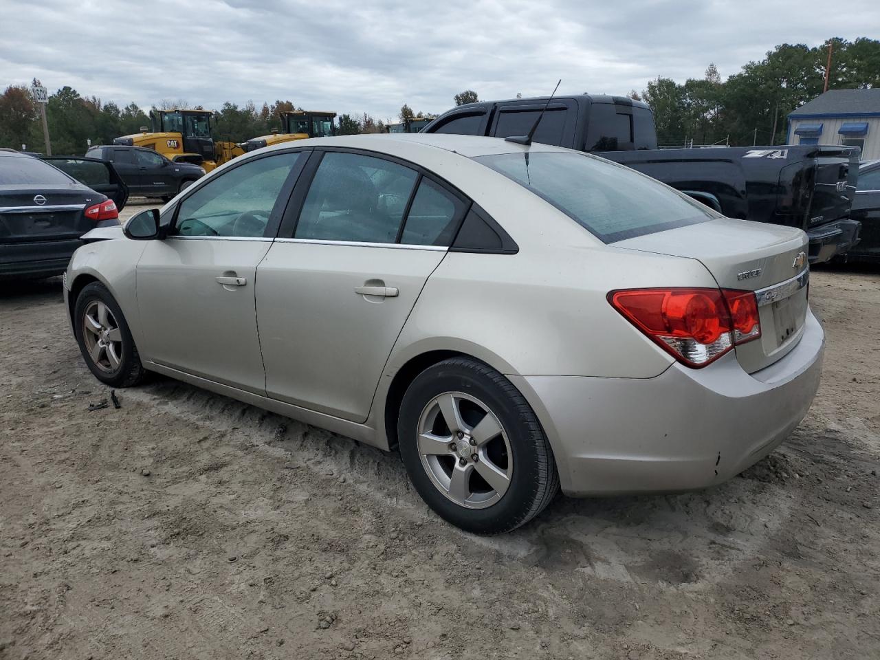2014 Chevrolet Cruze - Image 2