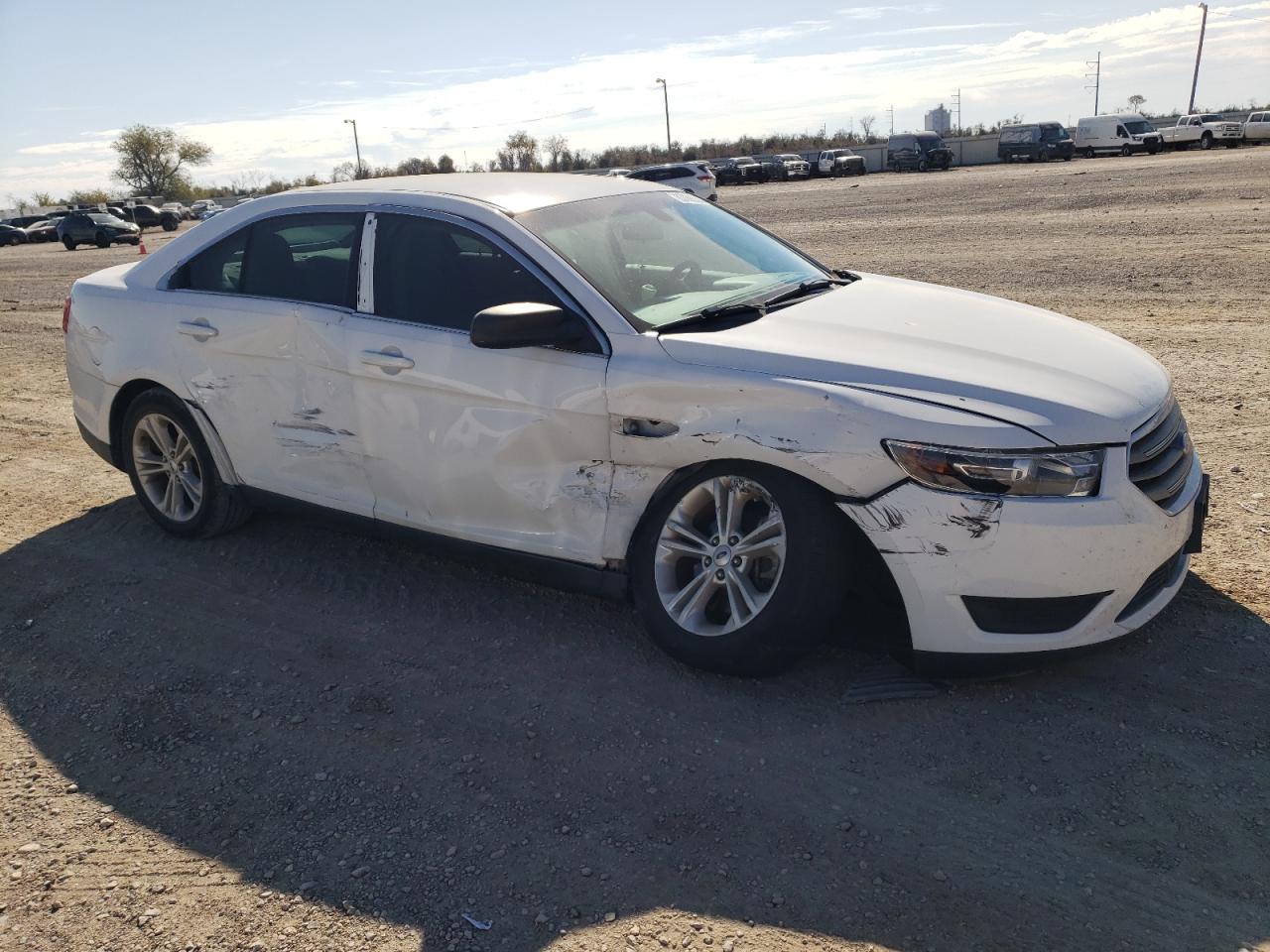 2016 Ford Taurus - Image 4