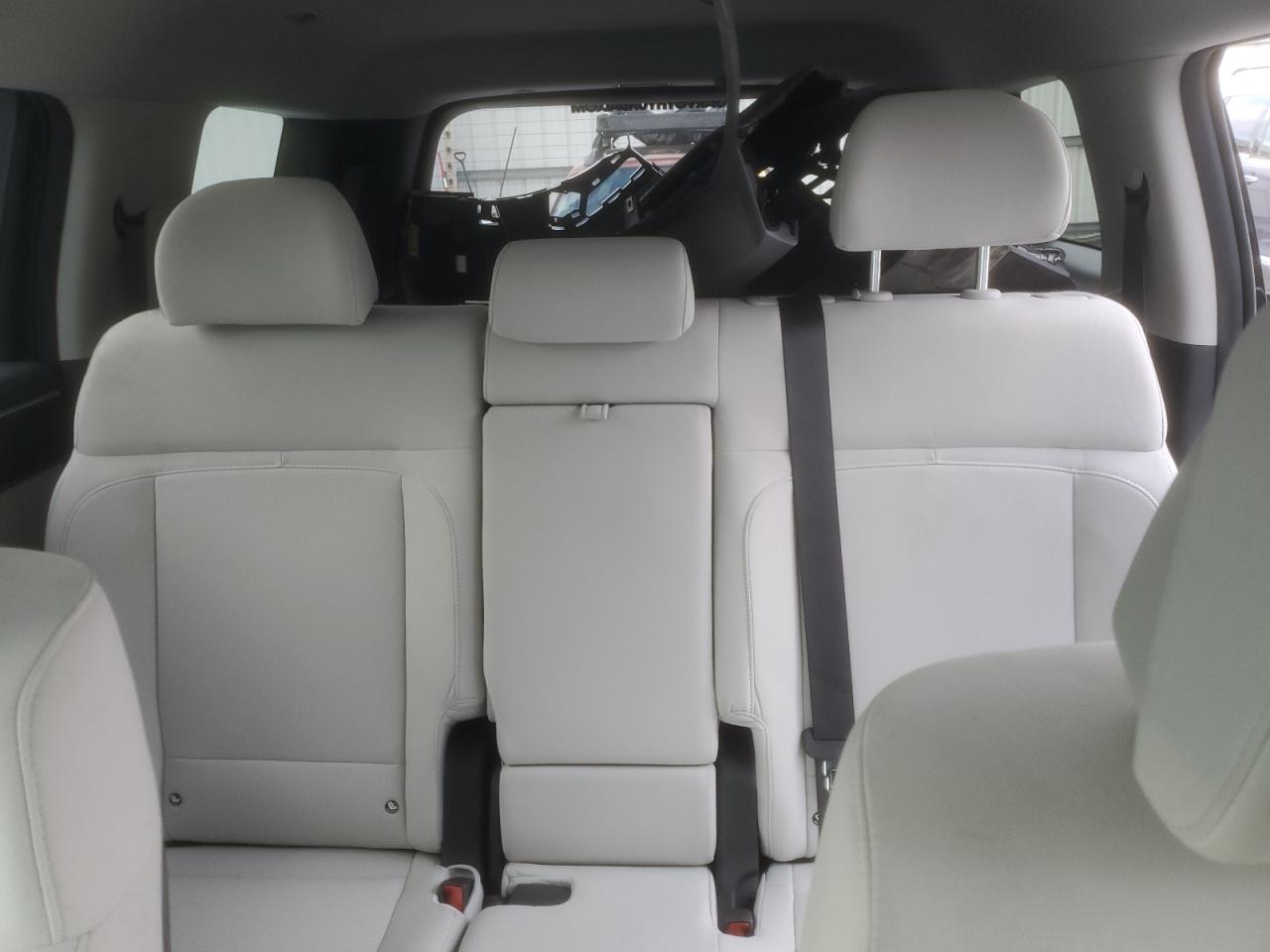 2024 Hyundai Santa Fe - Image 10