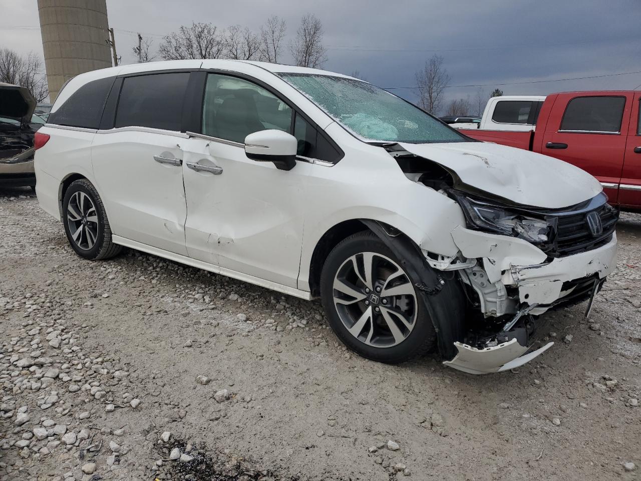 2022 Honda Odyssey - Image 4