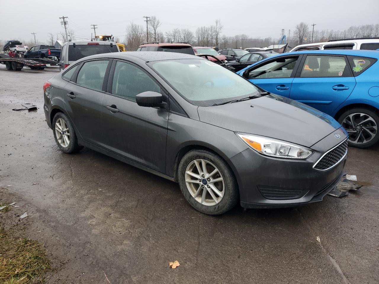 VIN 1FADP3FE2JL214026 2018 FORD FOCUS no.4