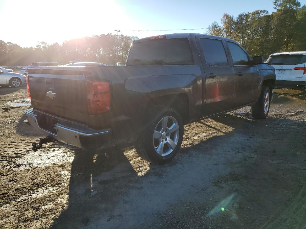 2014 Chevrolet Silverado - Image 3