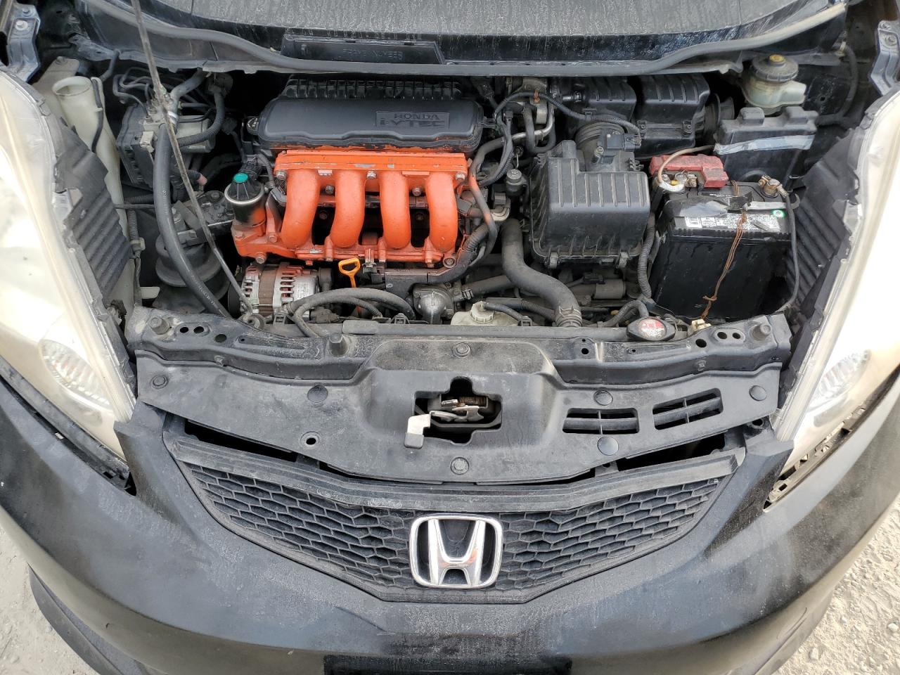 2010 Honda Fit - Image 11