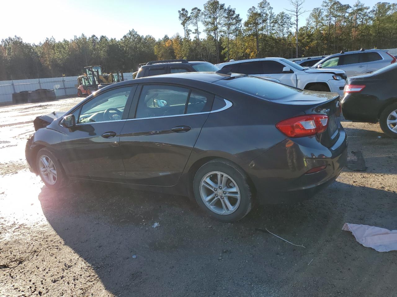 2017 Chevrolet Cruze - Image 2