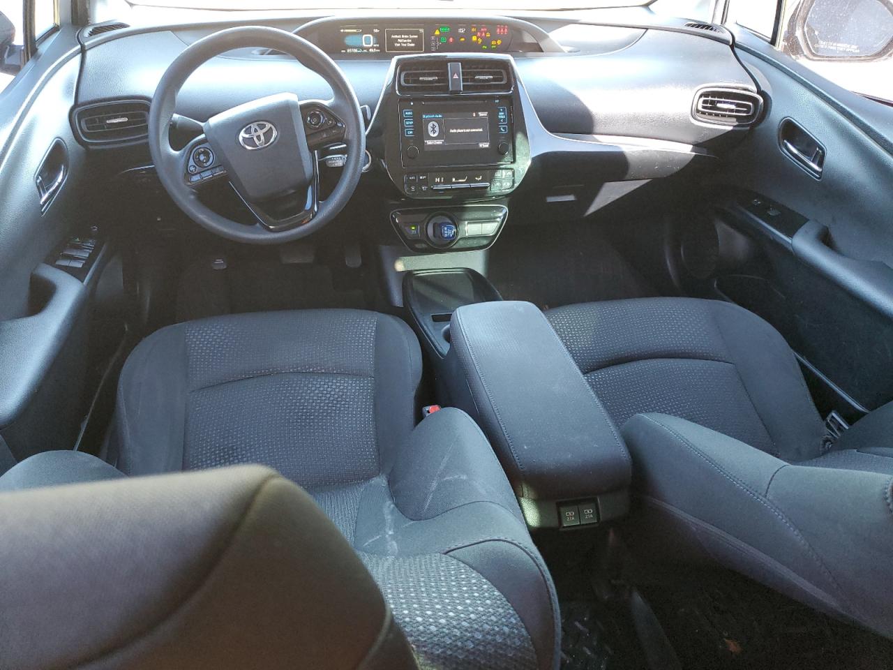 2019 Toyota Prius - Image 8