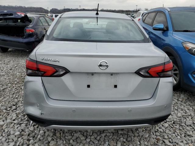  NISSAN VERSA 2020 Серебристый