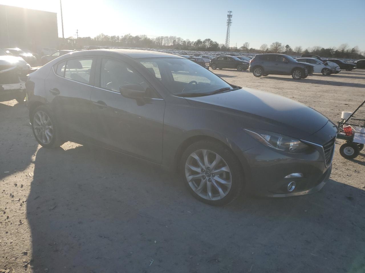 2016 Mazda 3 - Image 4