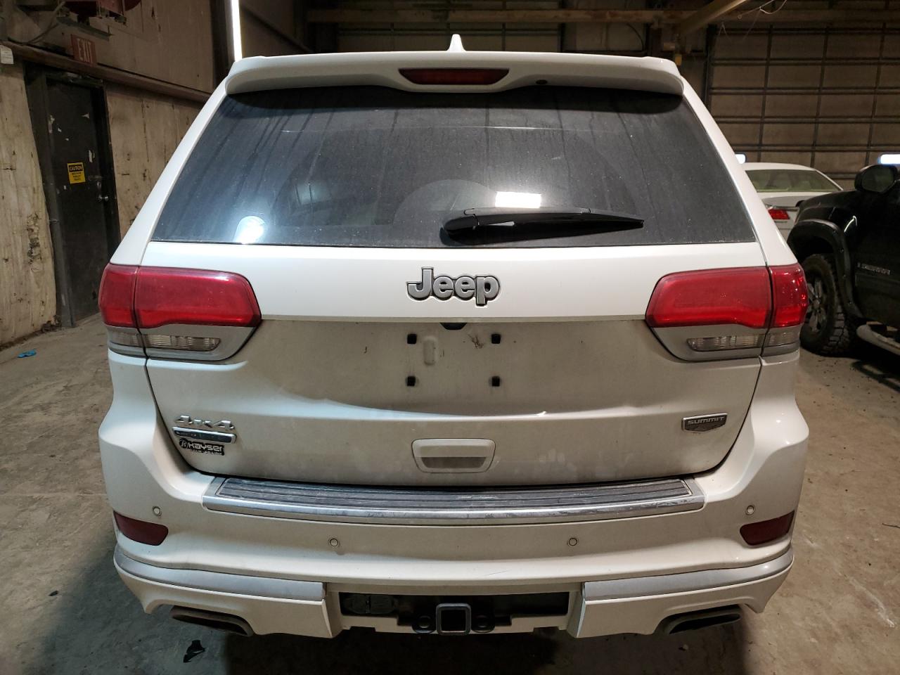 2018 Jeep Grand Cherokee - Image 6