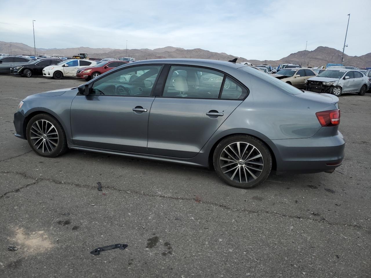 VIN 3VWD17AJ8GM391742 2016 VOLKSWAGEN JETTA no.2