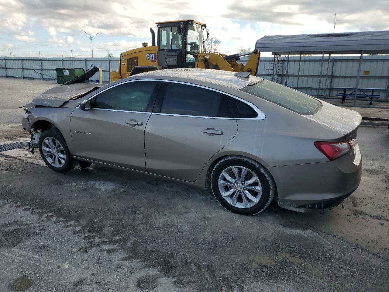2022 Chevrolet Malibu - Image 2
