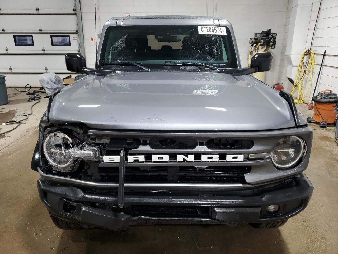 2021 Ford Bronco Base VIN: 1FMDE5BH0MLB05897 Lot: 87206574