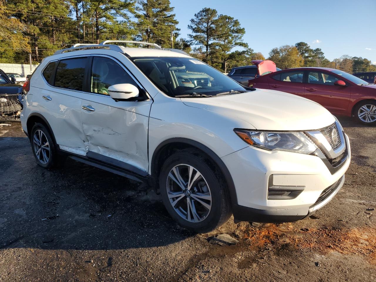 2019 Nissan Rogue - Image 4
