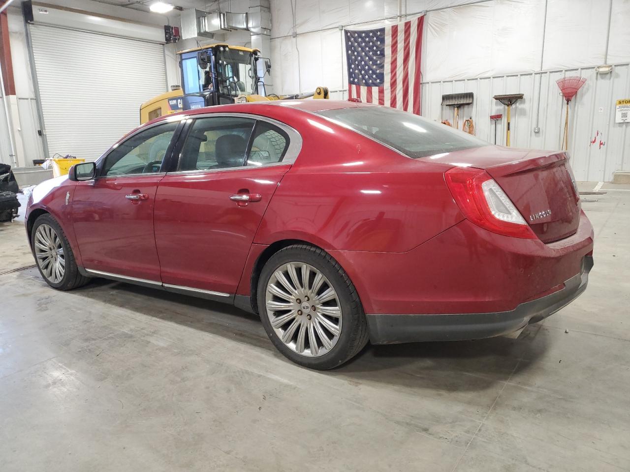 VIN 1LNHL9EK8DG618555 2013 LINCOLN MKS no.2