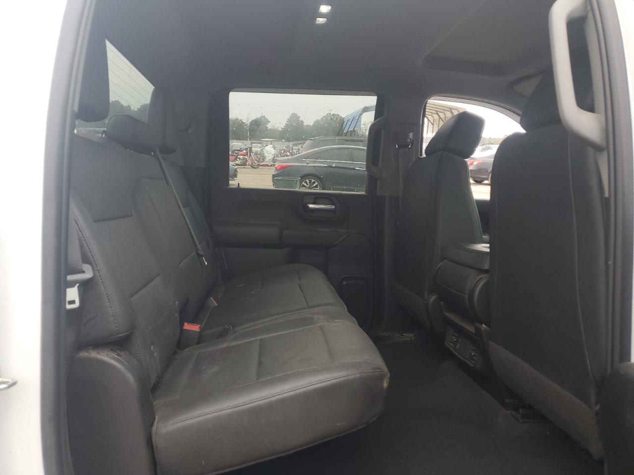 2024 Chevrolet Silverado - Image 11
