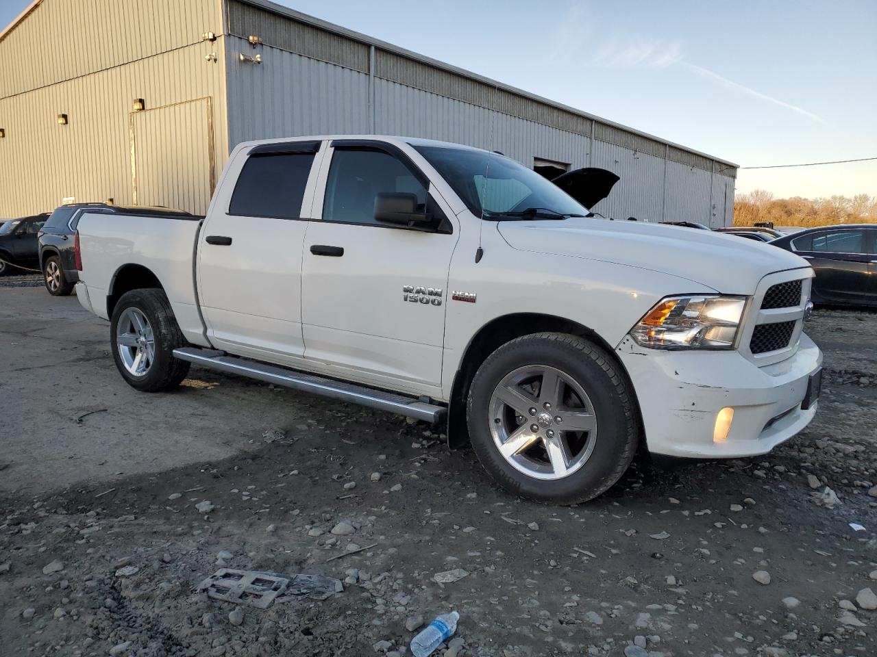 2017 RAM 1500 - Image 4