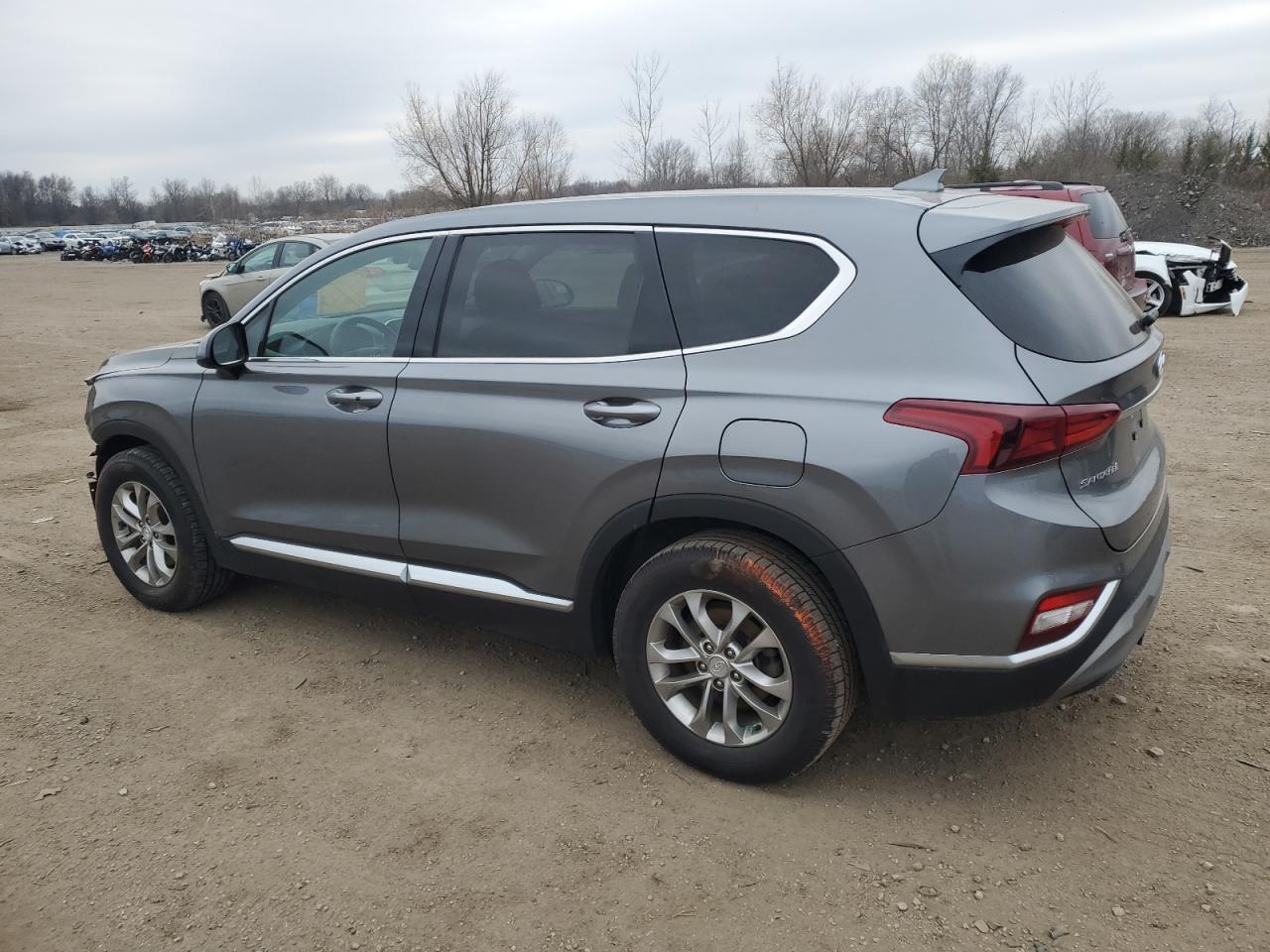 2019 Hyundai Santa Fe - Image 2