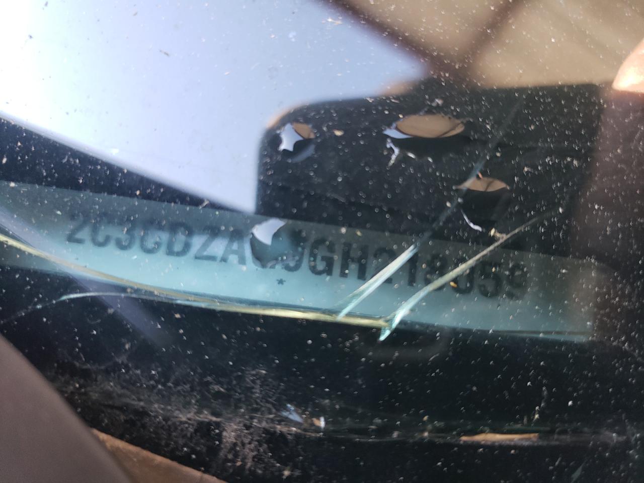 2016 Dodge Challenger - Image 13