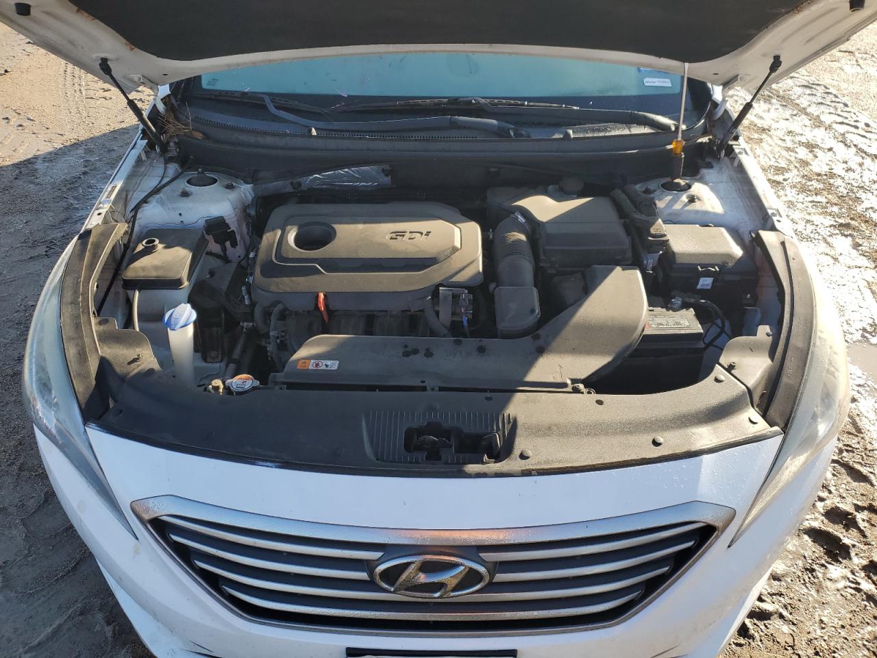 2016 Hyundai Sonata - Image 11