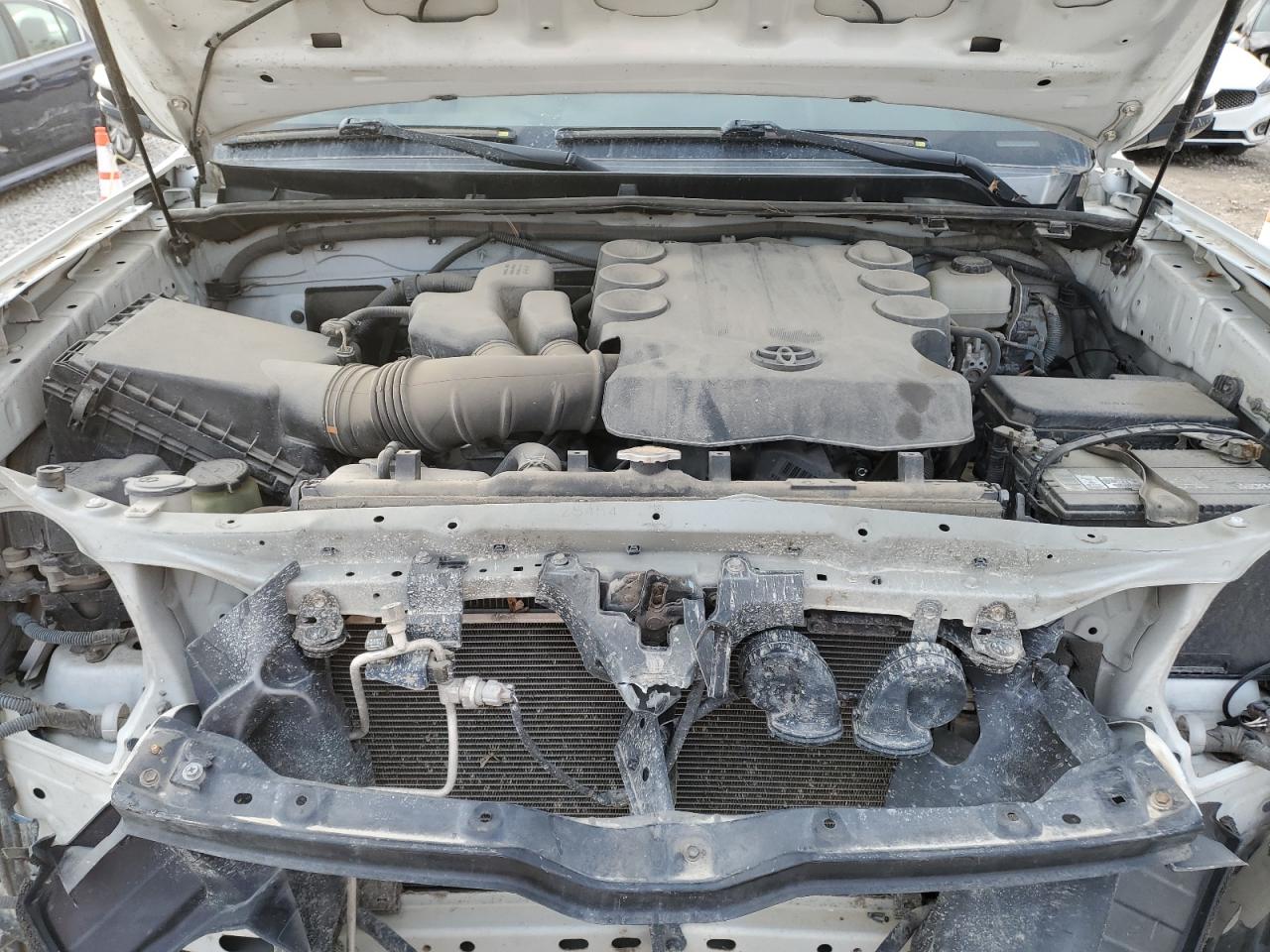 2014 Toyota 4Runner - Image 12