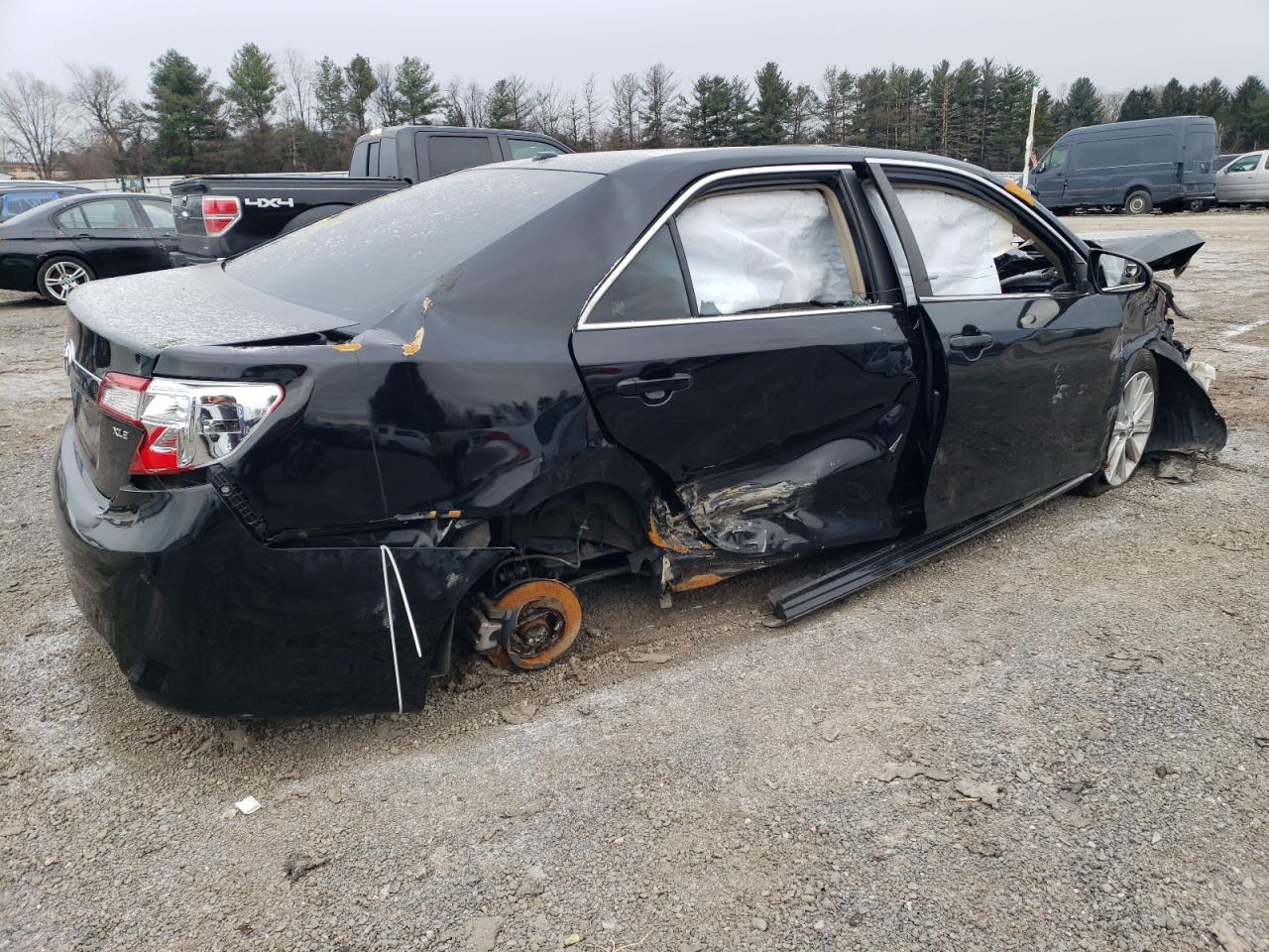 2014 Toyota Camry - Image 3