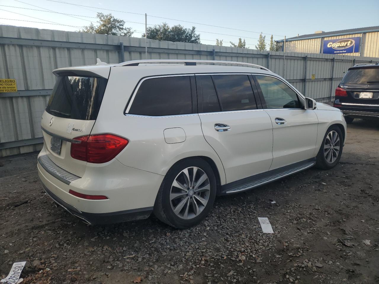 VIN 4JGDF6EEXFA504030 2015 MERCEDES-BENZ GL-CLASS no.3