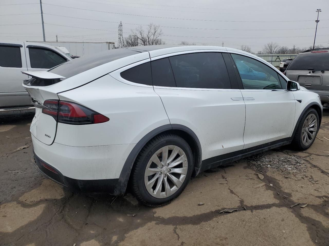 VIN 5YJXCDE29JF089643 2018 TESLA MODEL X no.3