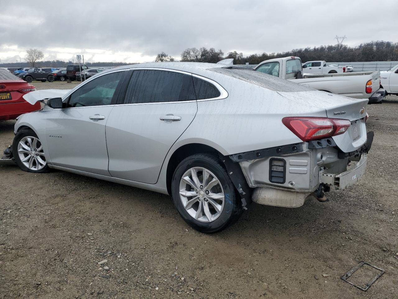 2020 Chevrolet Malibu - Image 2