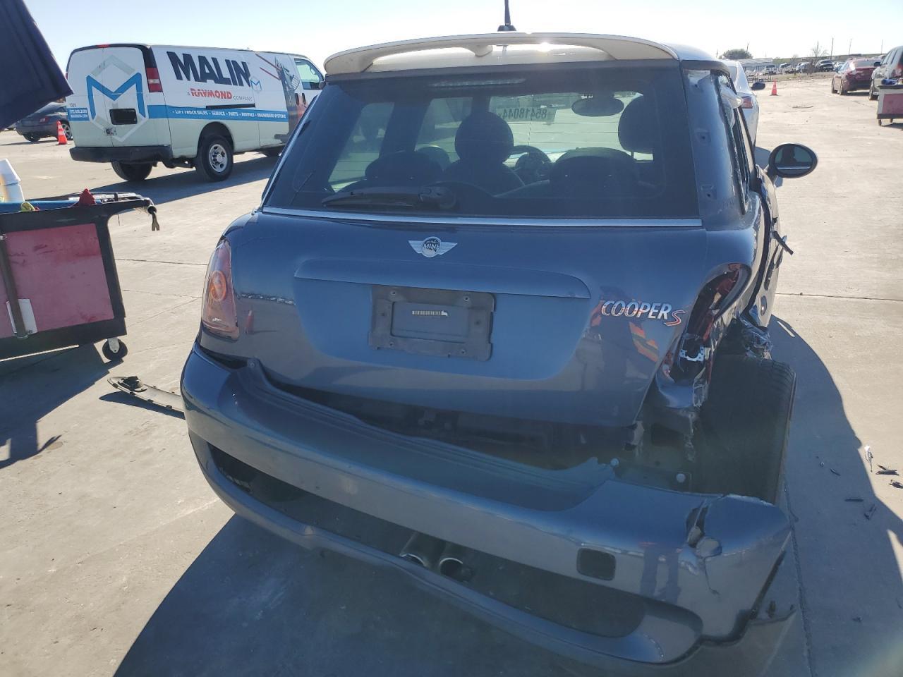 2009 MINI Cooper - Image 6