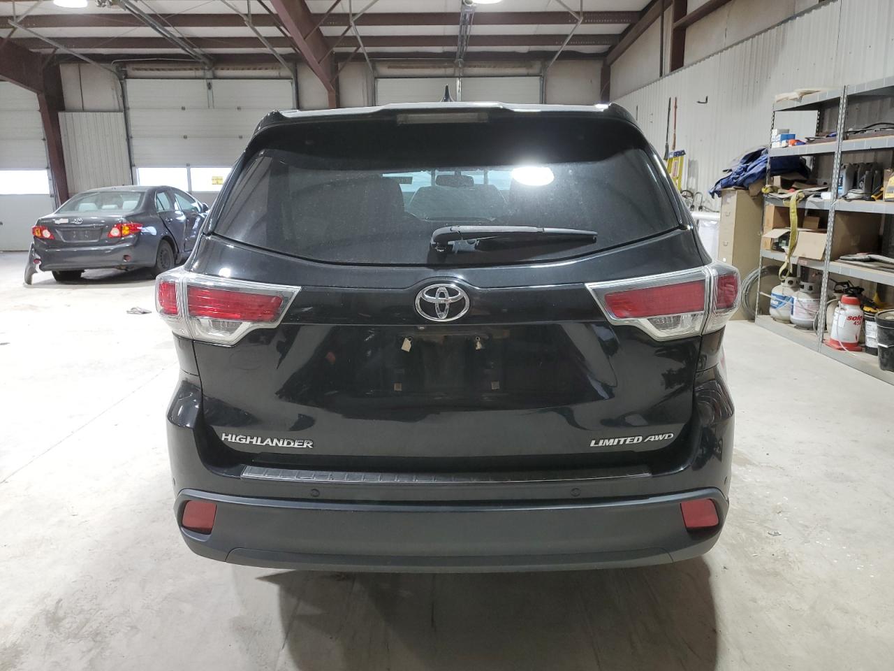 2016 Toyota Highlander - Image 6