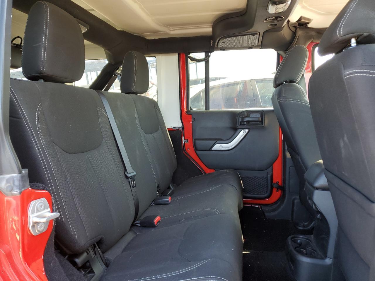 2017 Jeep Wrangler - Image 11